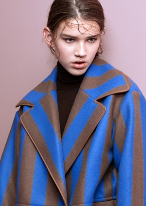 Elina Lobava