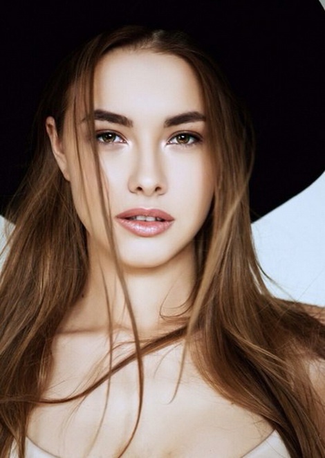 Nastya Vitskop by Masha Novick