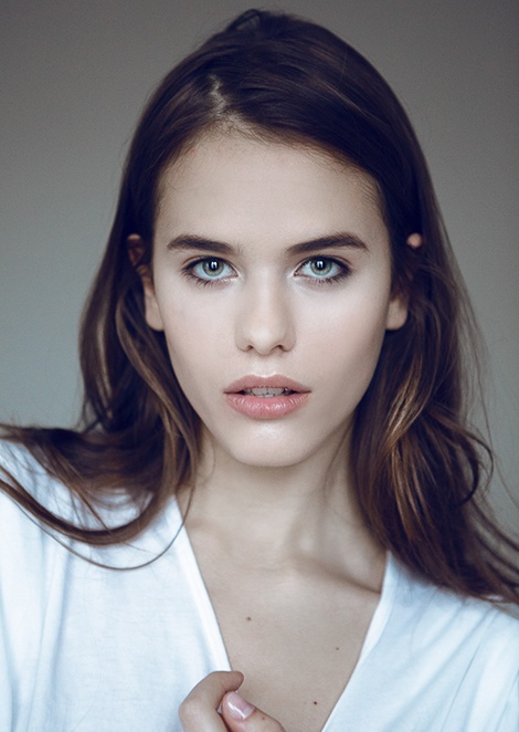 Darya Kostenich by Masha Novick