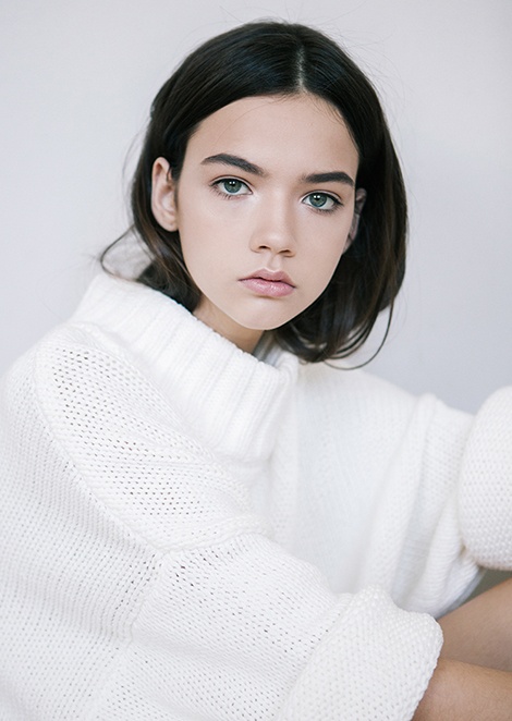 Dasha Iljushits test shooting by Masha Novick