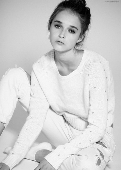 Nastya Uronich by Dima Serov