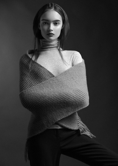 Sasha Kichigina by Andrews Kovas