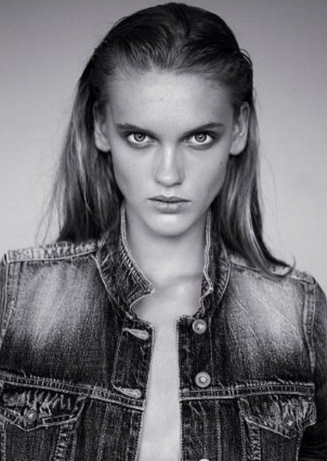 Vera Ivanauskene is now represented by Elite Model Management Paris