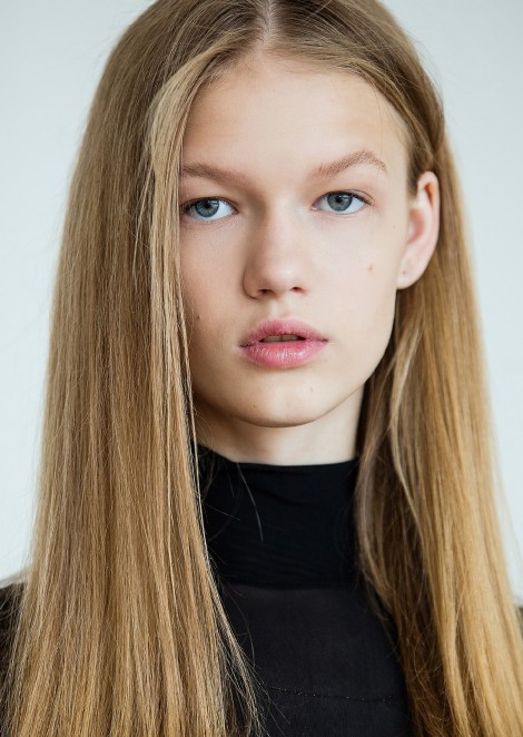 Welcome to Nagorny Models, Karina Harik