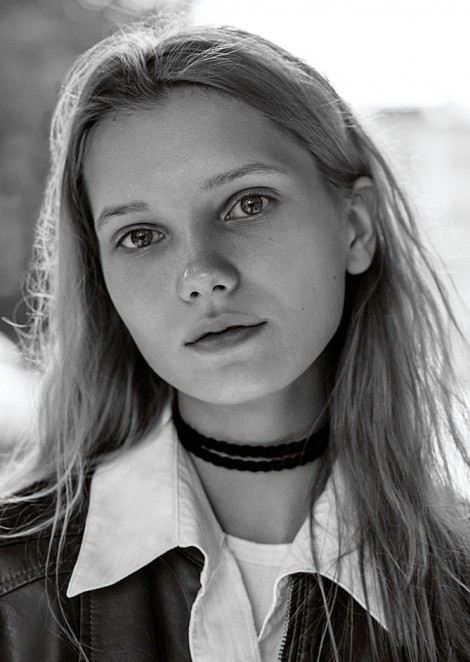 Vika Maisak test shooting by Alena Osina