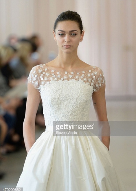 Женя Катова на показе Oscar de la Renta / Bridal Spring 2016