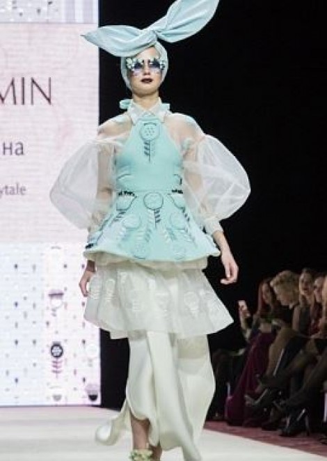 Лера Шмаенкова на показе KERAMIN 2016