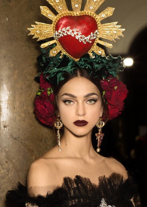Женя К, Сташа Я, Саша K и Дарья К на показе Dolce&Gabbana Alta Moda / Fall 2017 Couture в Палермо