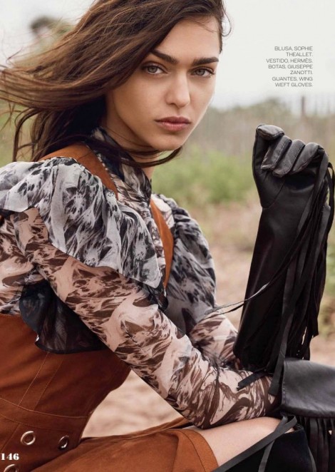 Женя Катова на страницах журнала ELLE México / September 2017