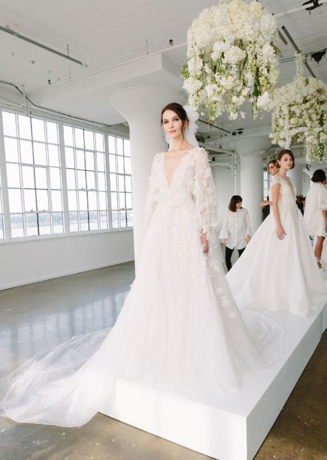 Надя Курган и Сташа Ятчук на показе Marchesa Bridal Fall 2018