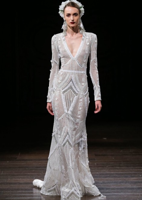 Сташа Ятчук и Надя Курган на показе Naeem Khan Bridal Fall 2018 New York